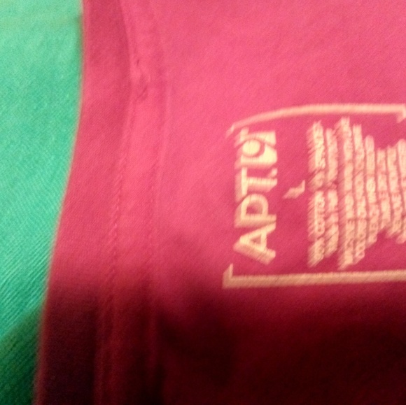 Apt.9  Maroon Short Sleeve Mens T-shirt M - Picture 2 of 2